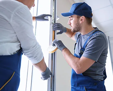 glass repair experts in Palm Beach Gardens, FL